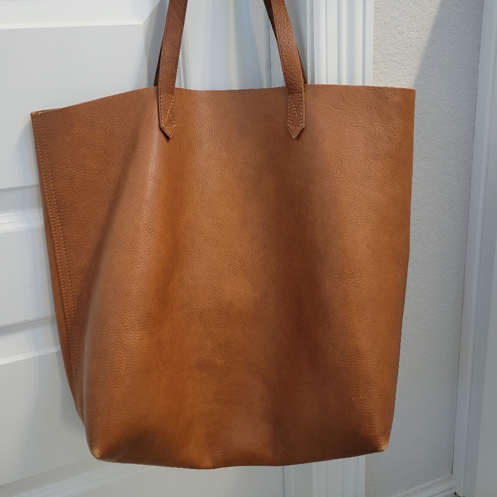 Madewell Large Transport Tote - English Saddle